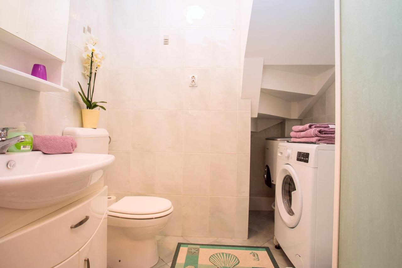 Apartmani Ribnjak Seka Оміш Екстер'єр фото